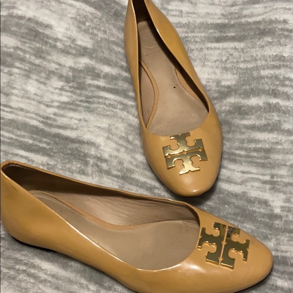 Ahutentic flat - Picture 2 of 3